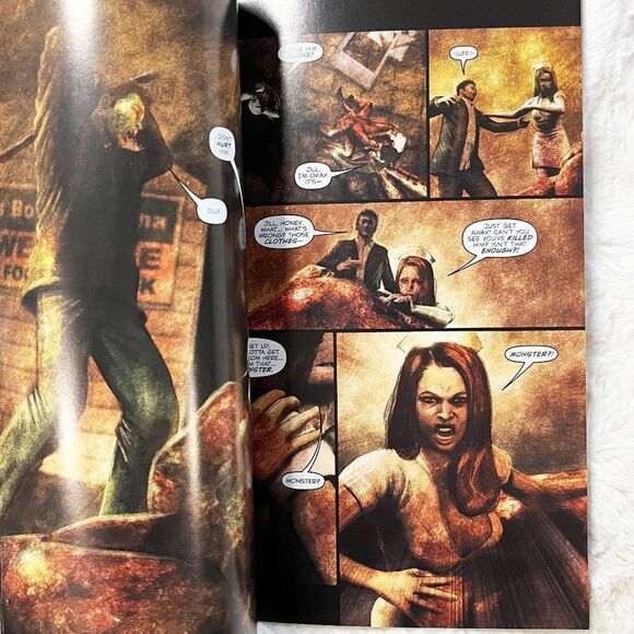 Silent Hill Sinner's‎ Reward Graphic Novel FIRST PRINTING - Picture 3 of 6